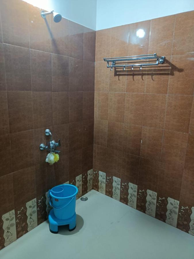 Hostel Arabian Night Кхаджурахо Экстерьер фото